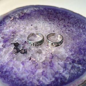 (2) Silver Adjustable Toe Rings